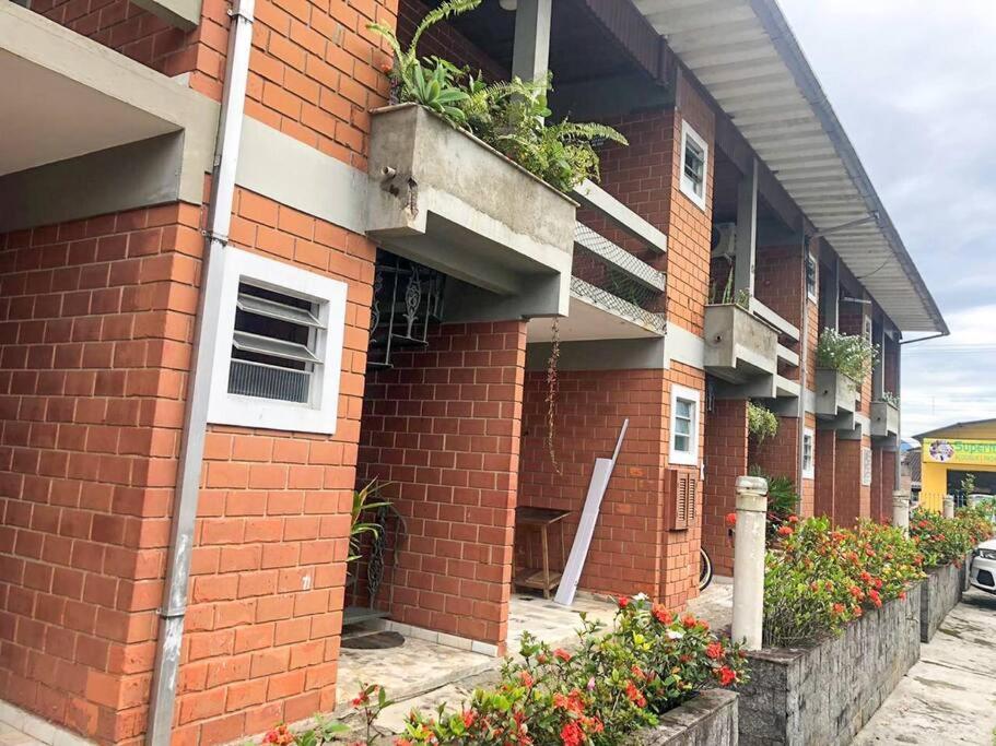 Apartamento A 230 Mts Da Praia Em Ubatuba Exterior foto